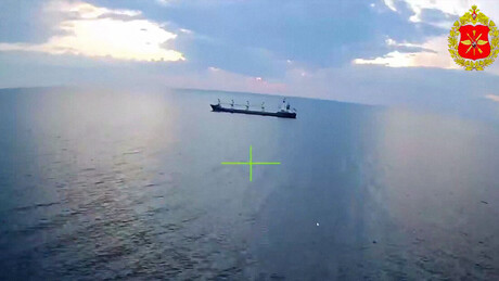 Rússia anuncia ataques contra 24 embarcações ucranianas