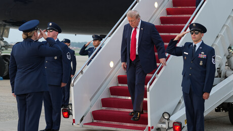 Trump diz que EUA realizaram novos ataques ao Irã em vingança por soldados americanos mortos