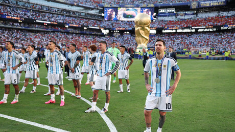 Argentina sucumbe a uma maldição de 64 anos na Copa do Mundo