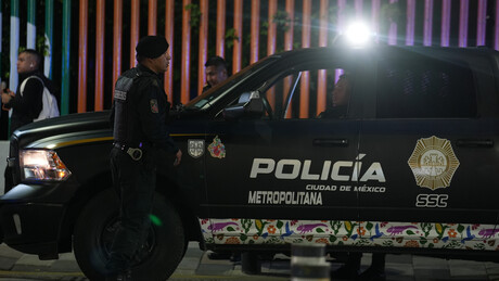 VÍDEO FORTE: Corpos torturados encontrados pendurados em ponte no México