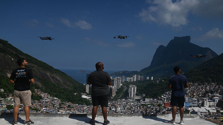 Governo federal destina R$ 200 mil para formar pilotos de drones em comunidades do RJ