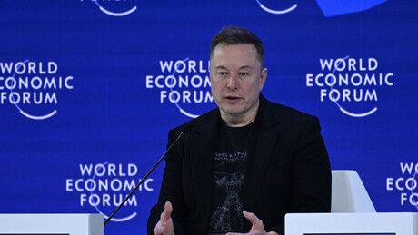Elon Musk prevê que mundo terá até 1 bilhão de robôs humanoides na próxima década