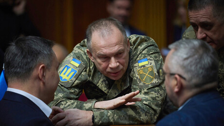 Zelensky demite comandante-chefe do Exército após escândalo envolvendo ministro da Defesa