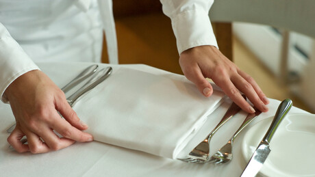 Dono de restaurante com duas estrelas Michelin é processado na Coreia do Sul por servir formigas em sobremesa
