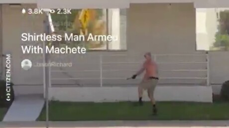 VÍDEO: Polícia abre fogo contra homem armado com facão nos EUA