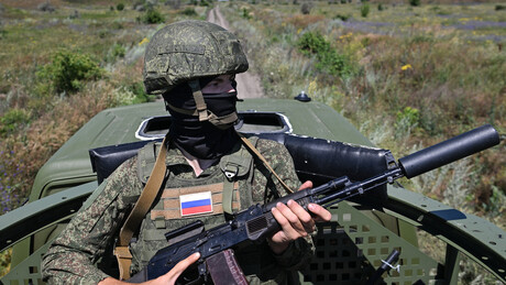 Rússia alcançará seus objetivos, mesmo que os EUA saiam dos acordos do Alasca, afirma Lavrov