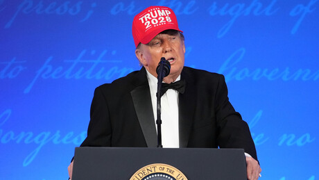 Trump brinca sobre possibilidade de 'quarto mandato'