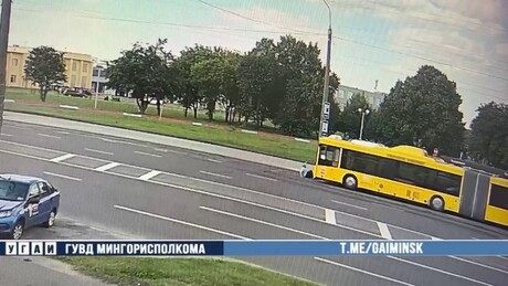 IMAGENS FORTES: Motorista morre atropelado pelo próprio ônibus