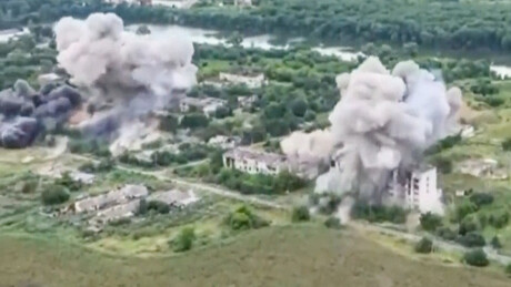 VÍDEO:  Rússia bombardeia instalações usadas por militares ucranianos