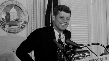 Ex-agente da CIA explica por que os EUA não divulgam arquivos sobre assassinato de Kennedy