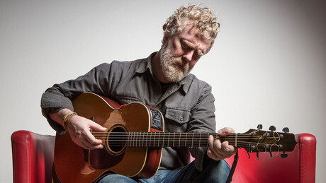 Glen Hansard, músico vencedor de Oscar, morre em acidente na Irlanda