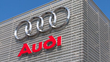Trabalhadores da Audi protestam contra possível fechamento de fábrica na Alemanha