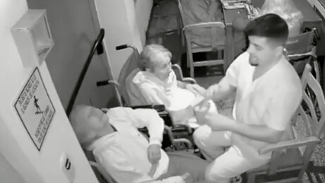 VÍDEO: 'Por que você simplesmente não morre?': cuidador é acusado de violência contra idosas