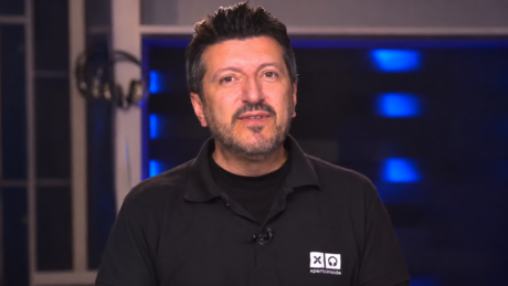 VÍDEO: Lito Sousa é homenageado ao voltar para o trabalho após internação e diagnóstico de câncer