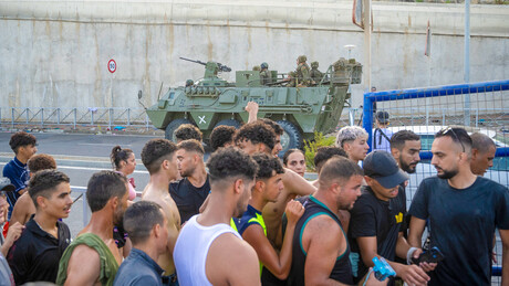 VÍDEO revela quem abre caminho para imigrantes irregulares em Ceuta