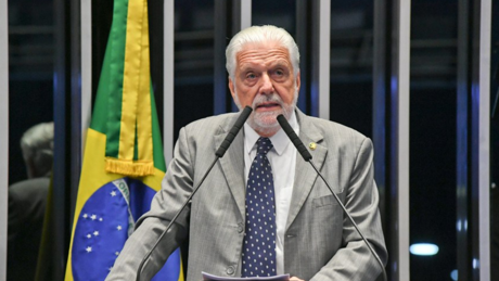 Jaques Wagner reage a investigação sobre Banco Master e cita Lula