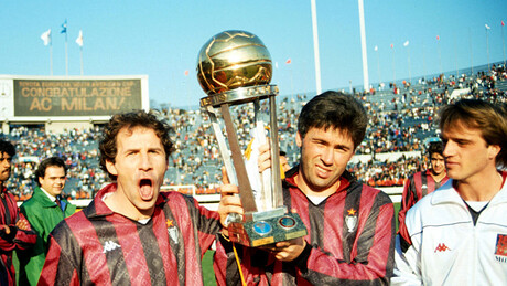 Carlo Ancelotti homenageia Franco Baresi: 'Você permanecerá para sempre o meu capitão'