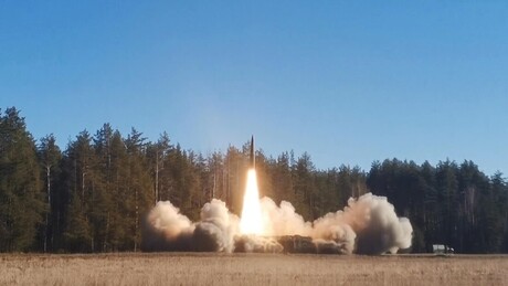 Rússia atinge instalações do complexo militar-industrial e centros logísticos na capital da Ucrânia