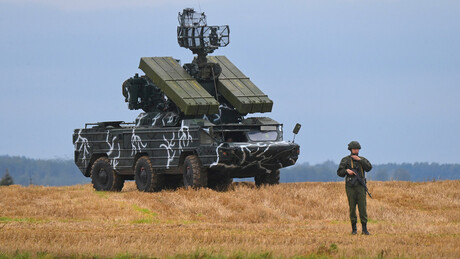 Belarus cria brigada militar perto da Ucrânia: 'não podemos ficar de braços cruzados'