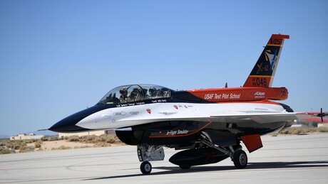 Lockheed Martin testa caça pilotado por inteligência artificial