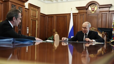 Putin recebe líder de trabalhadores do teatro e reforça apoio à cultura russa
