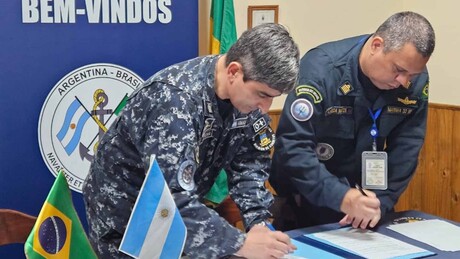 Argentina libera entrada da Marinha do Brasil em meio à crise entre os governos