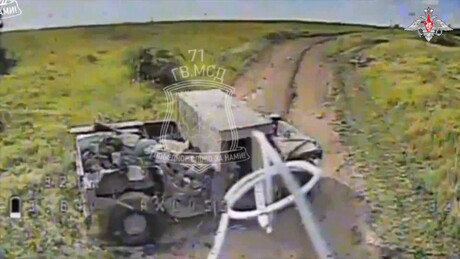 VÍDEO: Exército russo destrói equipamento militar ucraniano e avança novamente na linha de frente