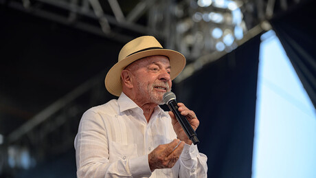 Lula faz forte advertência aos EUA contra interferência nas eleições