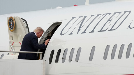 'Antes de acabar escondido em um caminhão de comida': Irã ironiza manobra secreta de Trump
