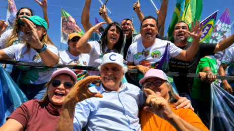 Caiado inicia campanha presidencial com carreata em Goiás