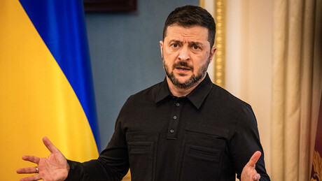 Especialista revela por que Zelensky precisa de 'heróis' nazistas para a Ucrânia