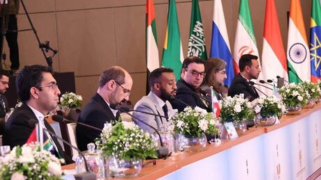 BRICS discute cooperação em tecnologia, IA e redes de comunicação em reunião na Índia