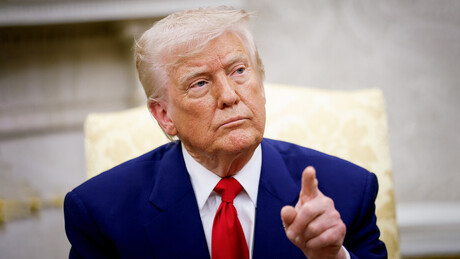Trump anuncia 'operação econômica mais devastadora' contra Irã na história dos EUA