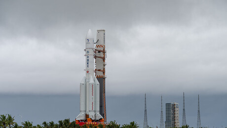 China envia missão à Lua em busca de água; parceria com Rússia mira estação até 2035
