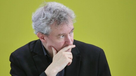 Tribunal da Rússia ordena prisão de jornalista alemão que perguntou como 'matar mais russos'