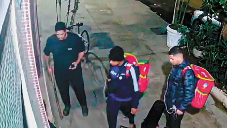 Mãe descobre que filho participou de linchamento e manda ele se entregar à polícia