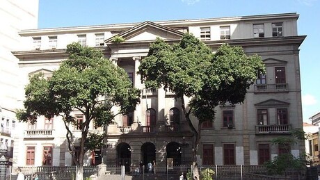 'UFRJ não aceita nazismo', mas repudia violência, diz reitor após espancamento no campus