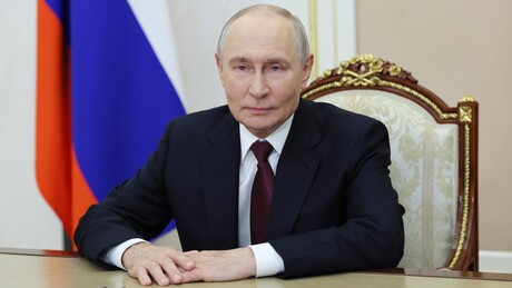 Putin diz que professores transmitem valores que fazem da Rússia 'um país unido'