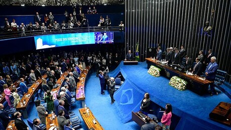 Fim da escala 6x1 avança no Congresso