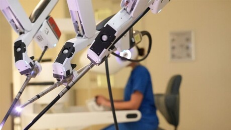 Cirurgia robótica atinge novo patamar com transplante combinado de 2 órgãos