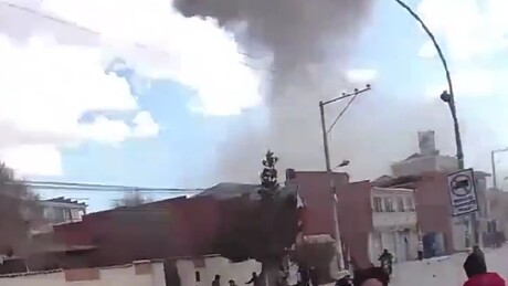 VÍDEOS: Mortos e dezenas de feridos em forte explosão em quartel militar na Bolívia