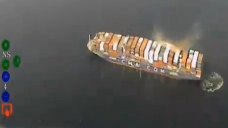 Imagens nunca antes divulgadas: Irã mostra ataque contra 'embarcações infratoras' no estreito de Ormuz