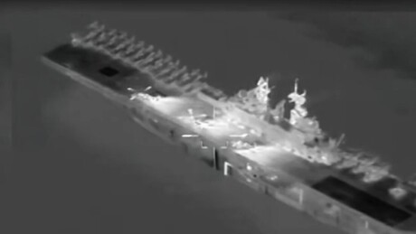 VÍDEO: Irã mostra ataques contra porta-aviões e destróier dos EUA