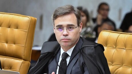 Mendonça libera para o plenário do STF caso envolvendo Moraes e Vorcaro — CNN Brasil