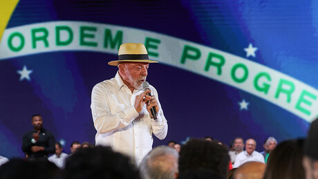 'Não seremos colônia de ninguém', declara Lula em pronunciamento à nação