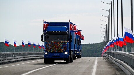 FOTOS: 'Evento histórico': Rússia e RPDC inauguram ponte ligando os 2 países