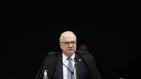 Fachin assume caso e tira Moraes do inquérito das Fake News