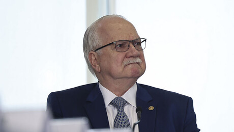 Fachin dá 48h para diretor da PF se explicar e irá decidir se Andrei fica no cargo