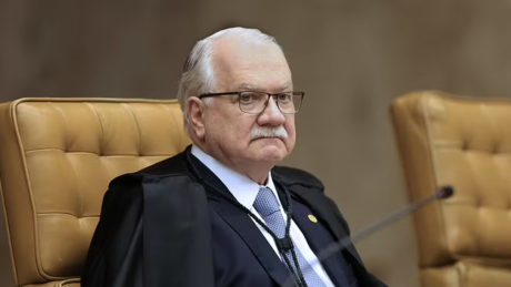 Fachin dá 24 horas para PF informar situação de celular de Vorcaro