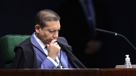 Impedido no caso Moraes, Nunes Marques considera postura diferente sobre Mendonça no STF — Metrópoles